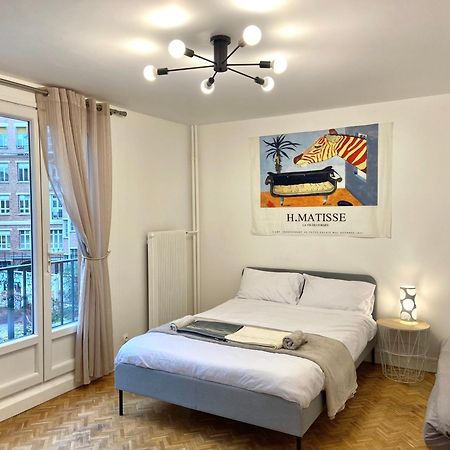 Paris: Agreable Chambre D'Un Grand Artiste Apartment Exterior photo